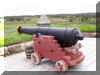 Cannon on King's Bastion barbette P6200007.JPG (674204 bytes)